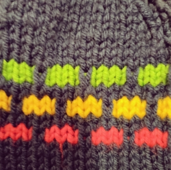 Handmade vintag knitted sweater youth 17.5" (35") chest 16.5" long button front - Picture 6 of 7